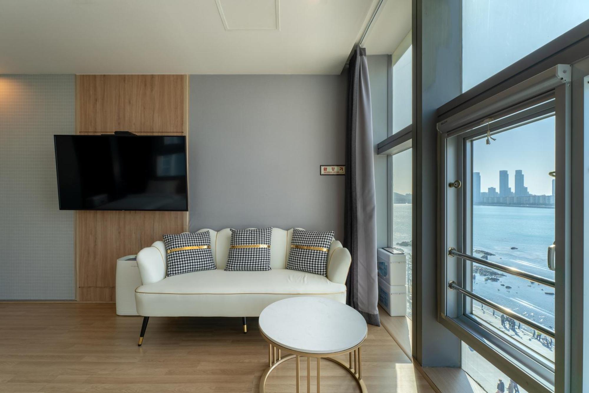 Gray 193 Hotel ปูซาน ภายนอก รูปภาพ